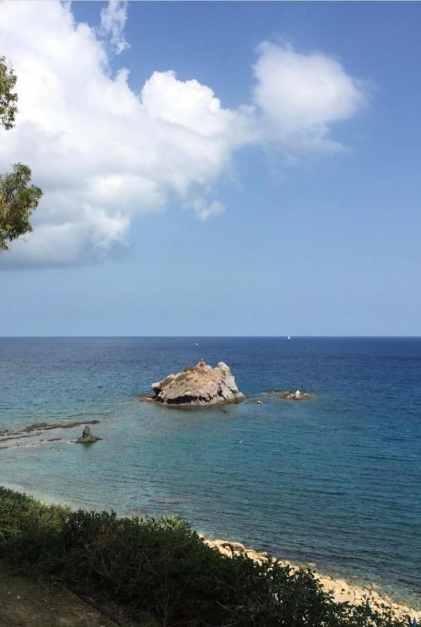 Mediterranean Dream Oroklini Eksteriør billede
